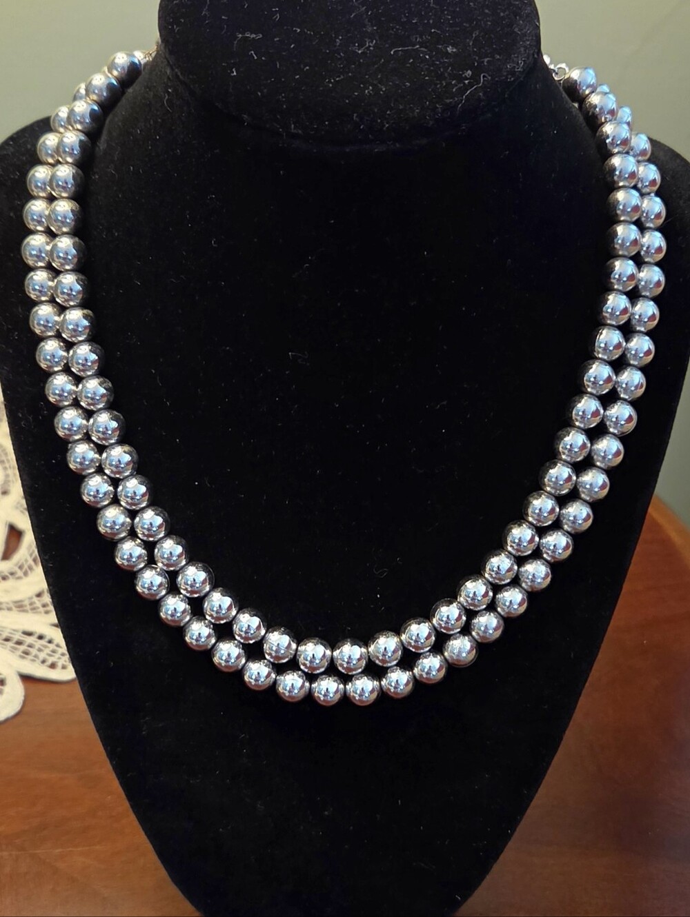 Vintage Silvertone Metal Double Strand Nested Ball Bead Necklace 14"-17"